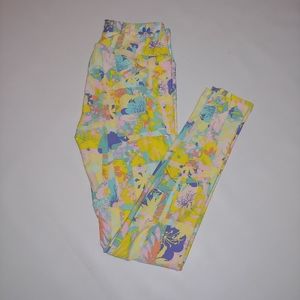Lularoe legging spring colors one size